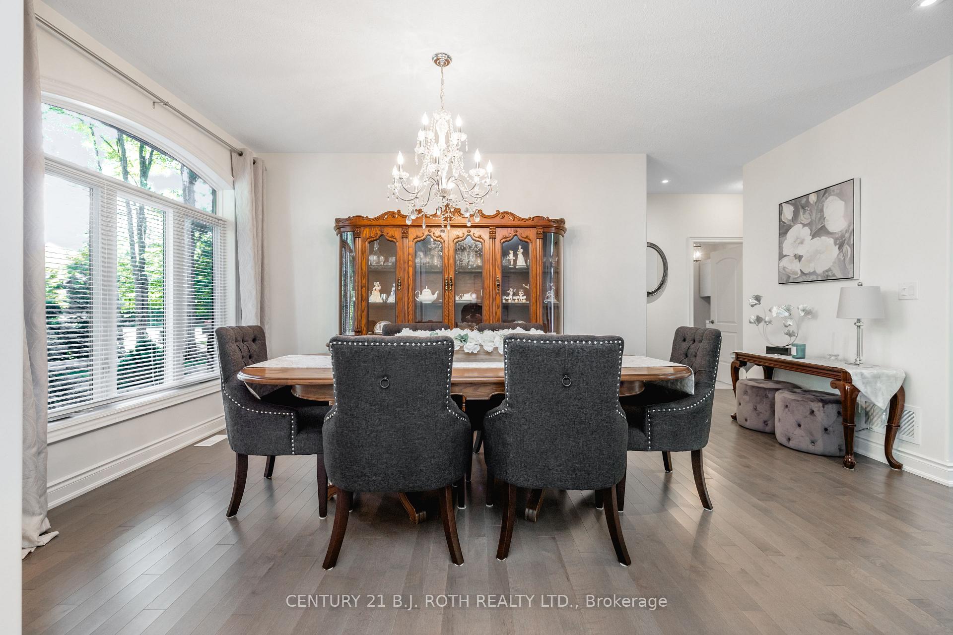 Photo 21 of 2 Sycamore Circle, Springwater, Rural Springwater — HOMEH