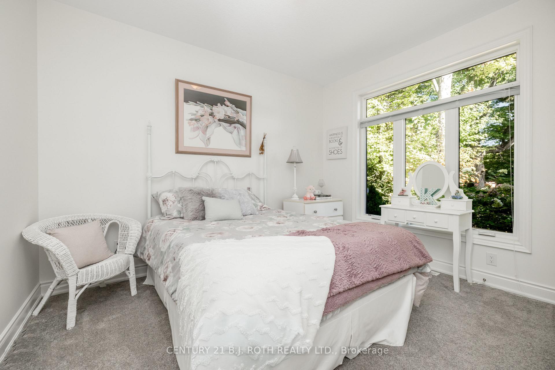 Photo 25 of 2 Sycamore Circle, Springwater, Rural Springwater — HOMEH