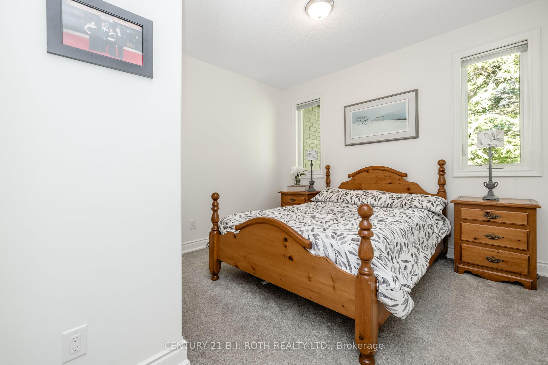Photo 28 of 2 Sycamore Circle, Springwater, Rural Springwater — HOMEH