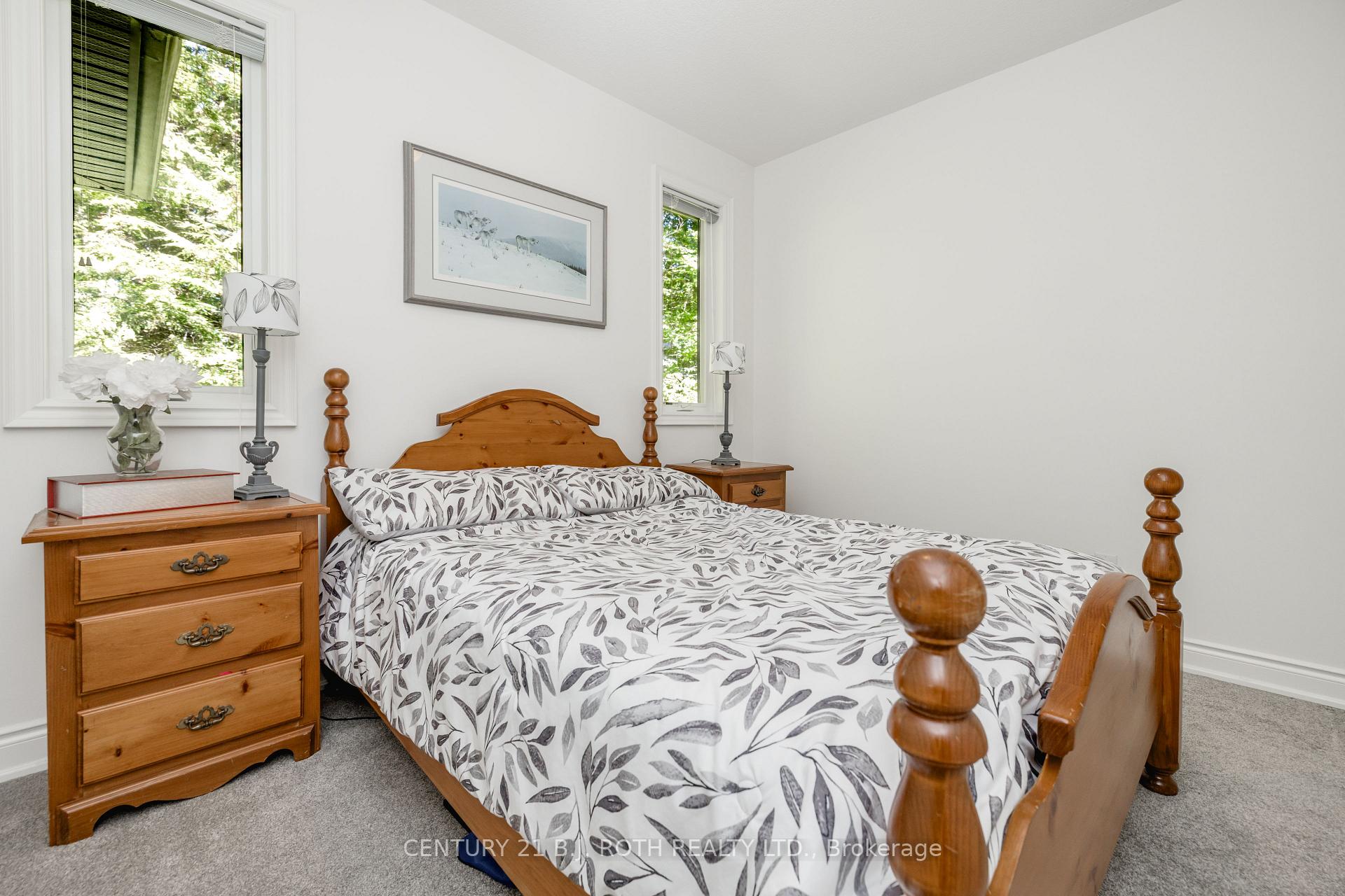 Photo 29 of 2 Sycamore Circle, Springwater, Rural Springwater — HOMEH