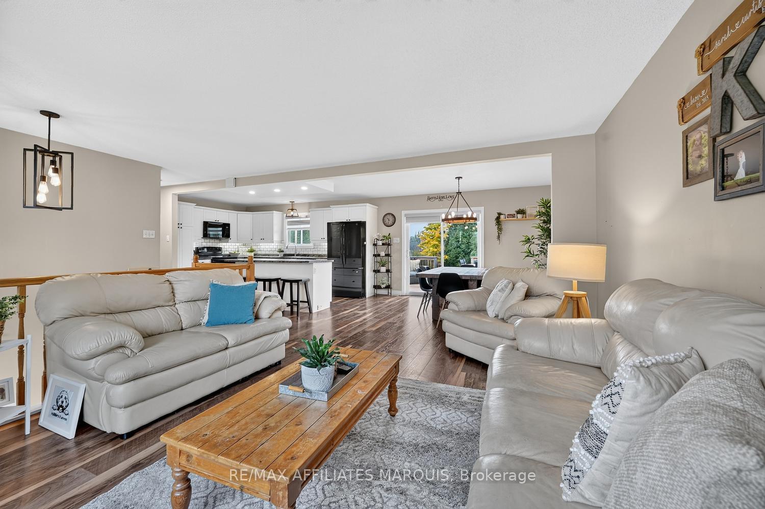 Photo 12 of 113 Bay Road, Rideau Lakes, Rideau Lakes (South Elmsley) Twp — HOMEH