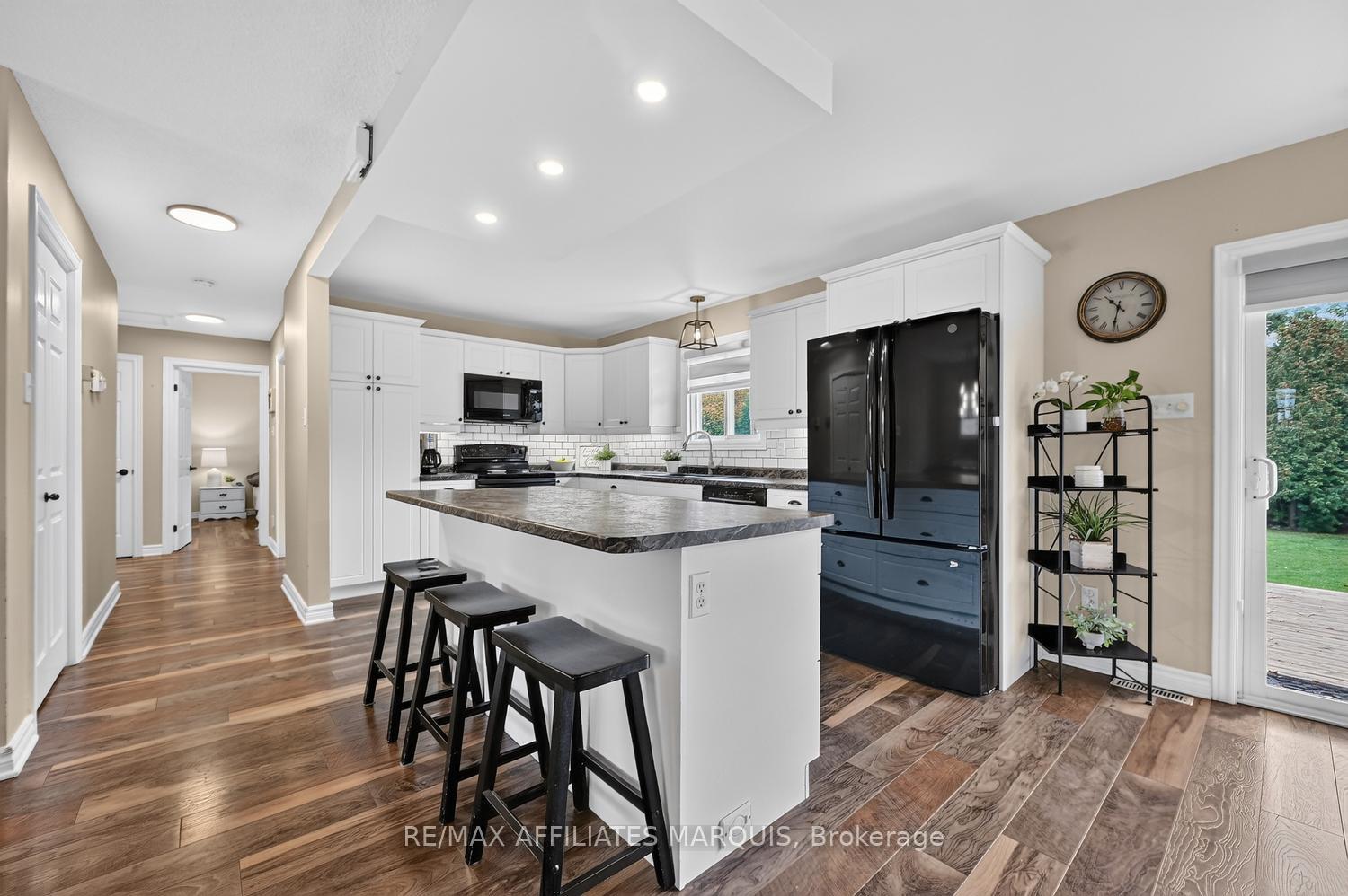 Photo 13 of 113 Bay Road, Rideau Lakes, Rideau Lakes (South Elmsley) Twp — HOMEH