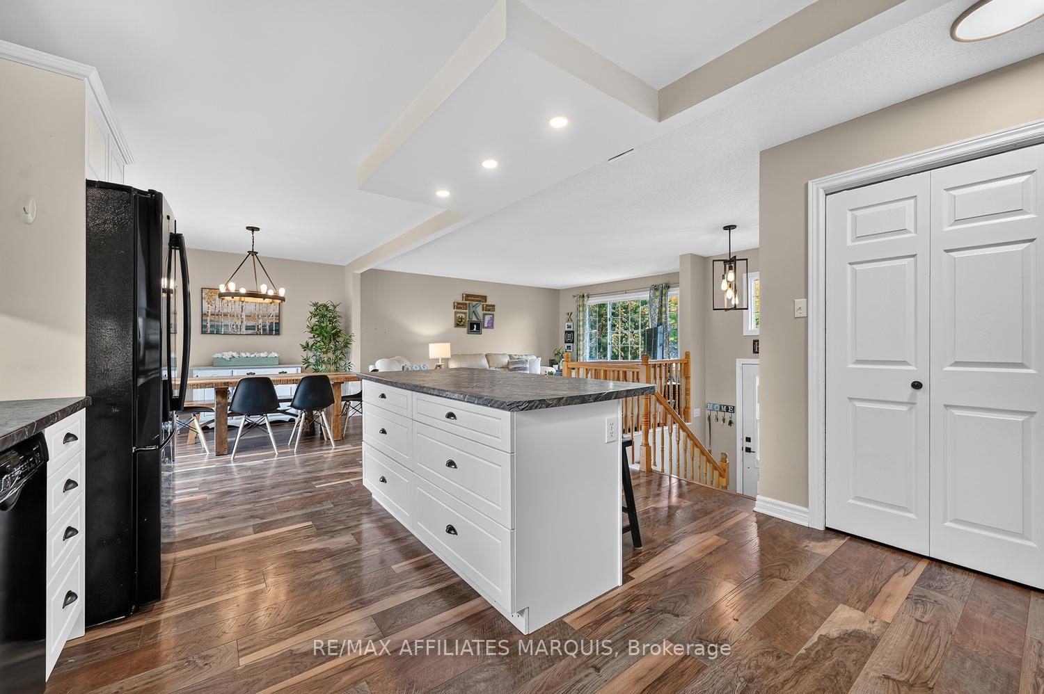 Photo 18 of 113 Bay Road, Rideau Lakes, Rideau Lakes (South Elmsley) Twp — HOMEH