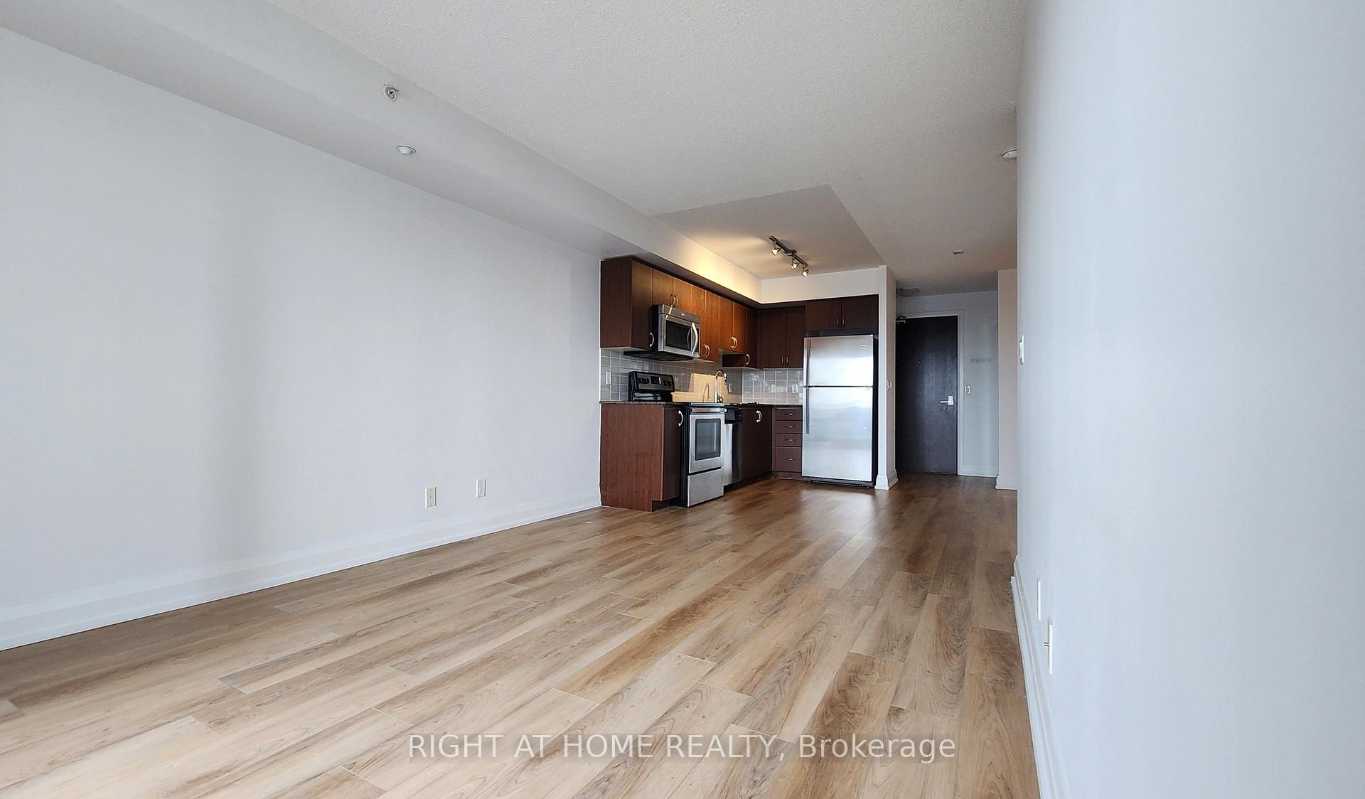 Photo 2 of Unit 817, 370 Highway 7 Avenue E, Richmond Hill, Doncrest — HOMEH