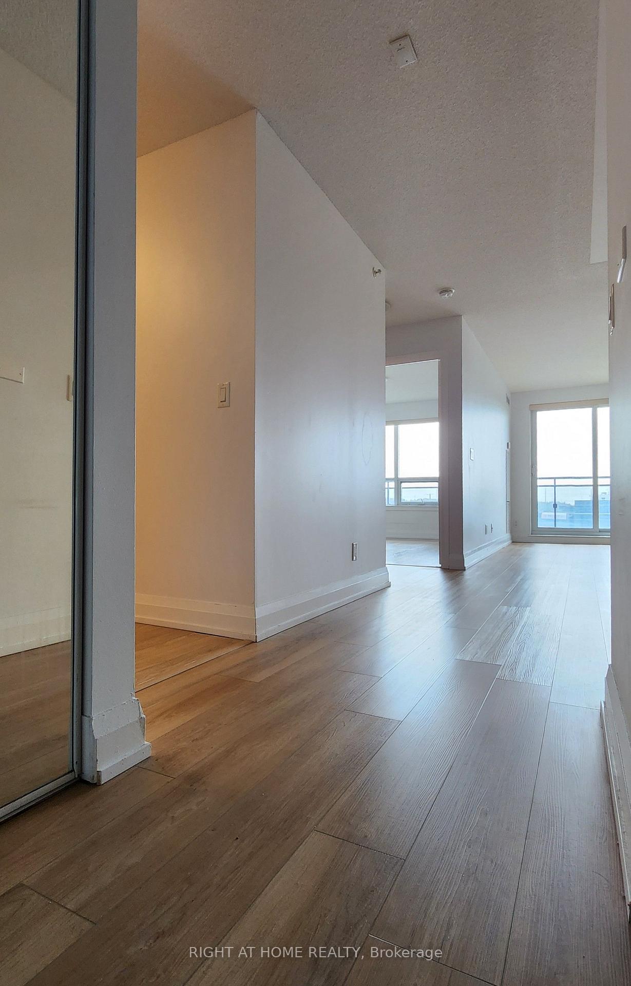Photo 10 of Unit 817, 370 Highway 7 Avenue E, Richmond Hill, Doncrest — HOMEH