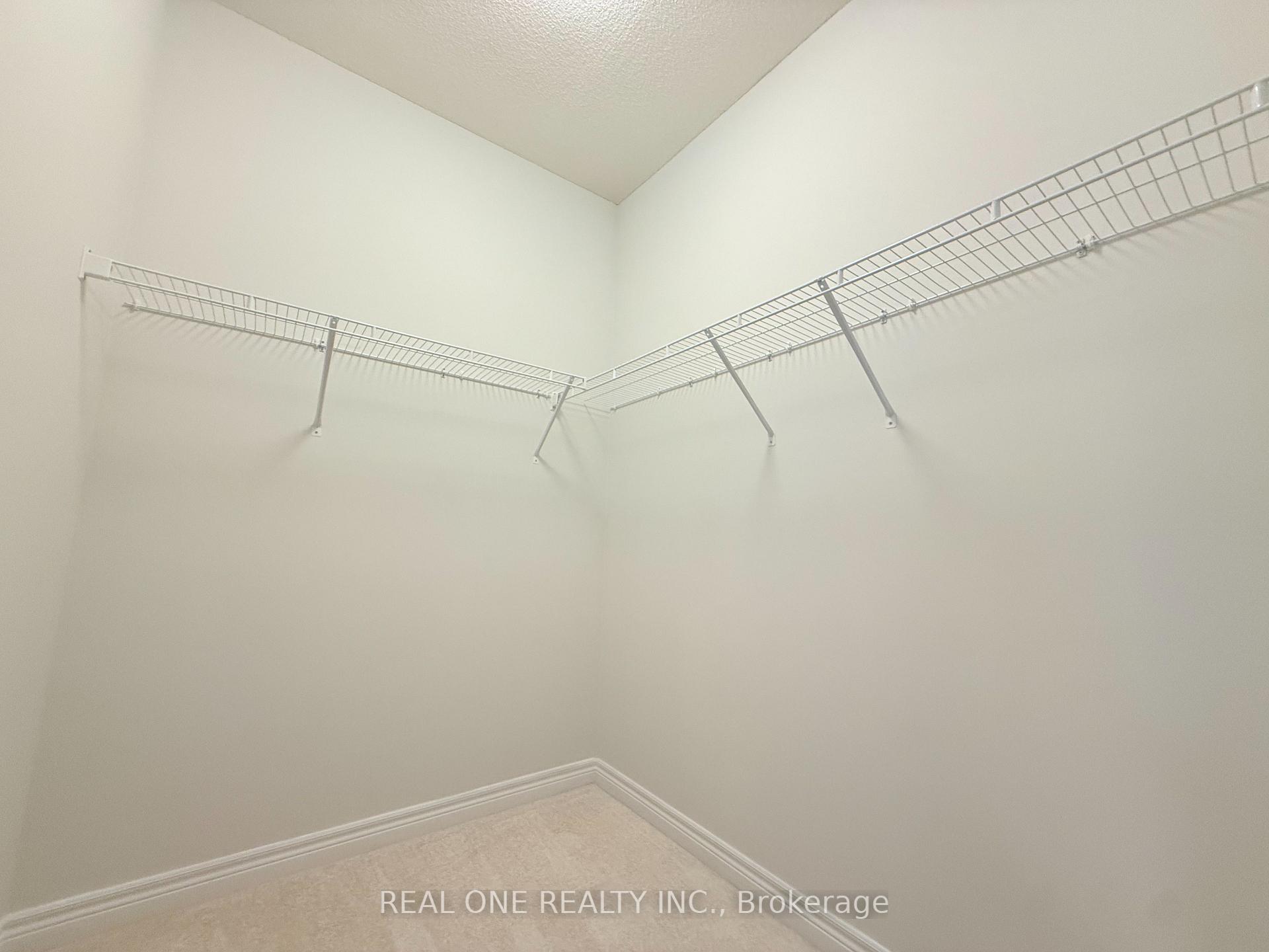 Photo 17 of 26 Yarl Drive, Markham, Middlefield — HOMEH
