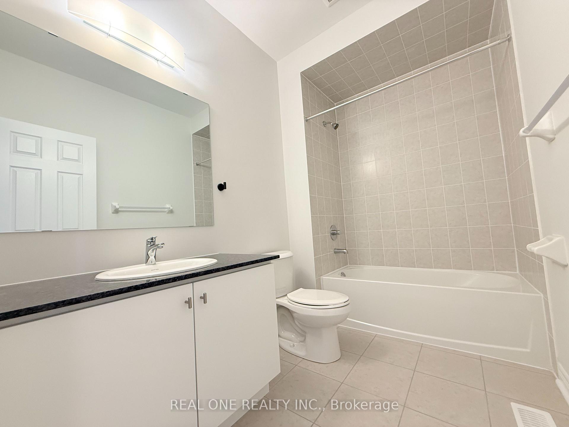 Photo 23 of 26 Yarl Drive, Markham, Middlefield — HOMEH