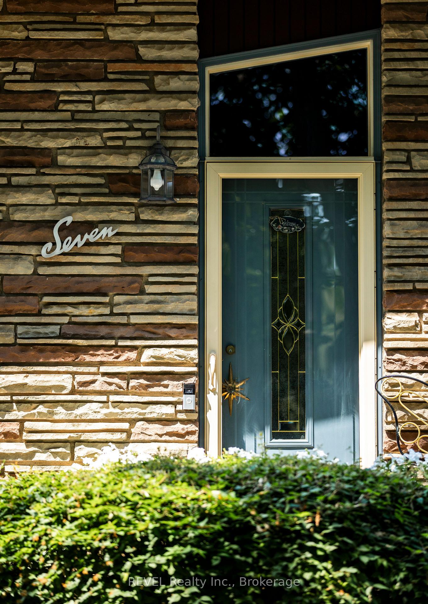 Photo 8 of 7 Glenayr Place, St. Catharines, Glendale/Glenridge — HOMEH