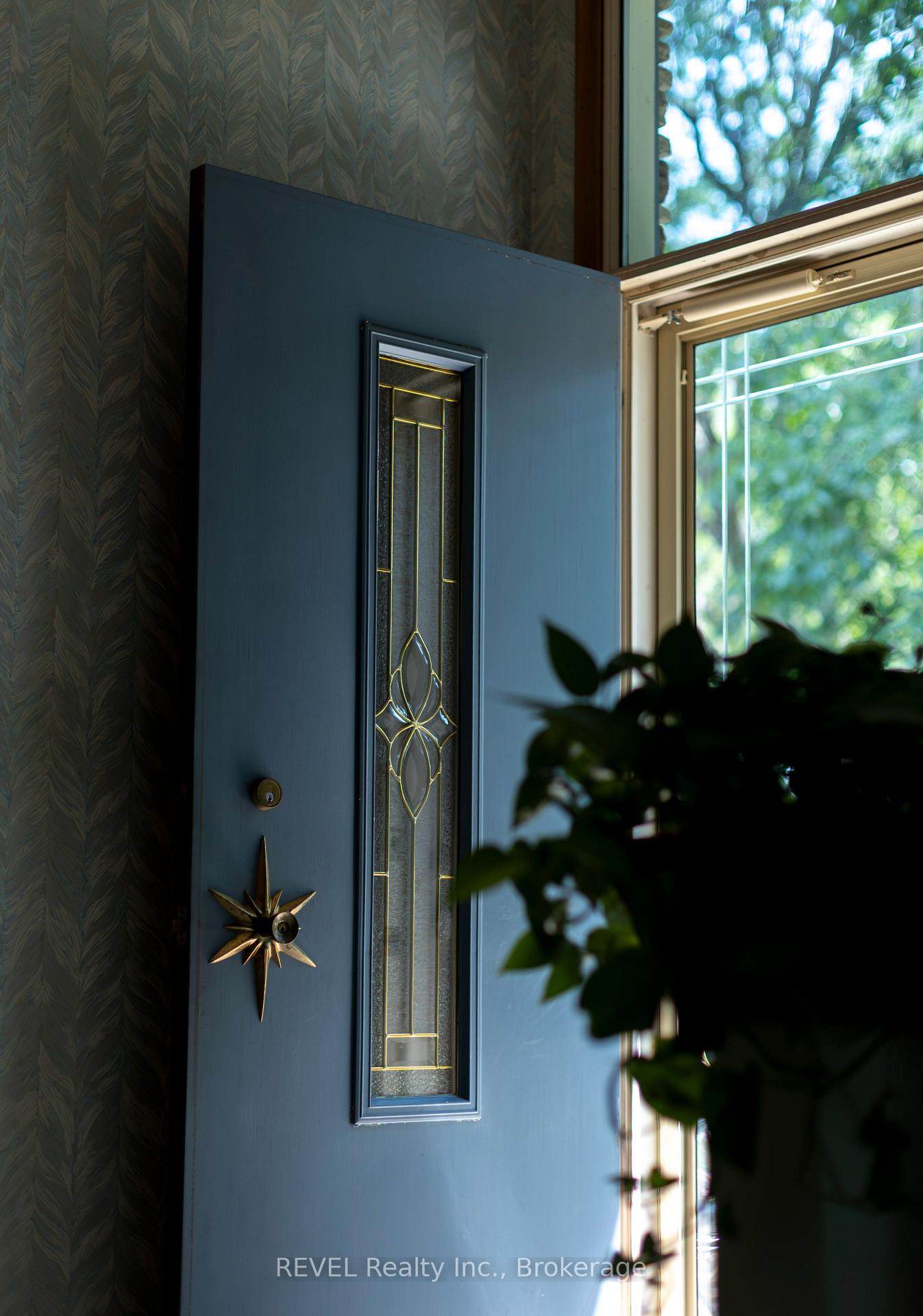 Photo 9 of 7 Glenayr Place, St. Catharines, Glendale/Glenridge — HOMEH