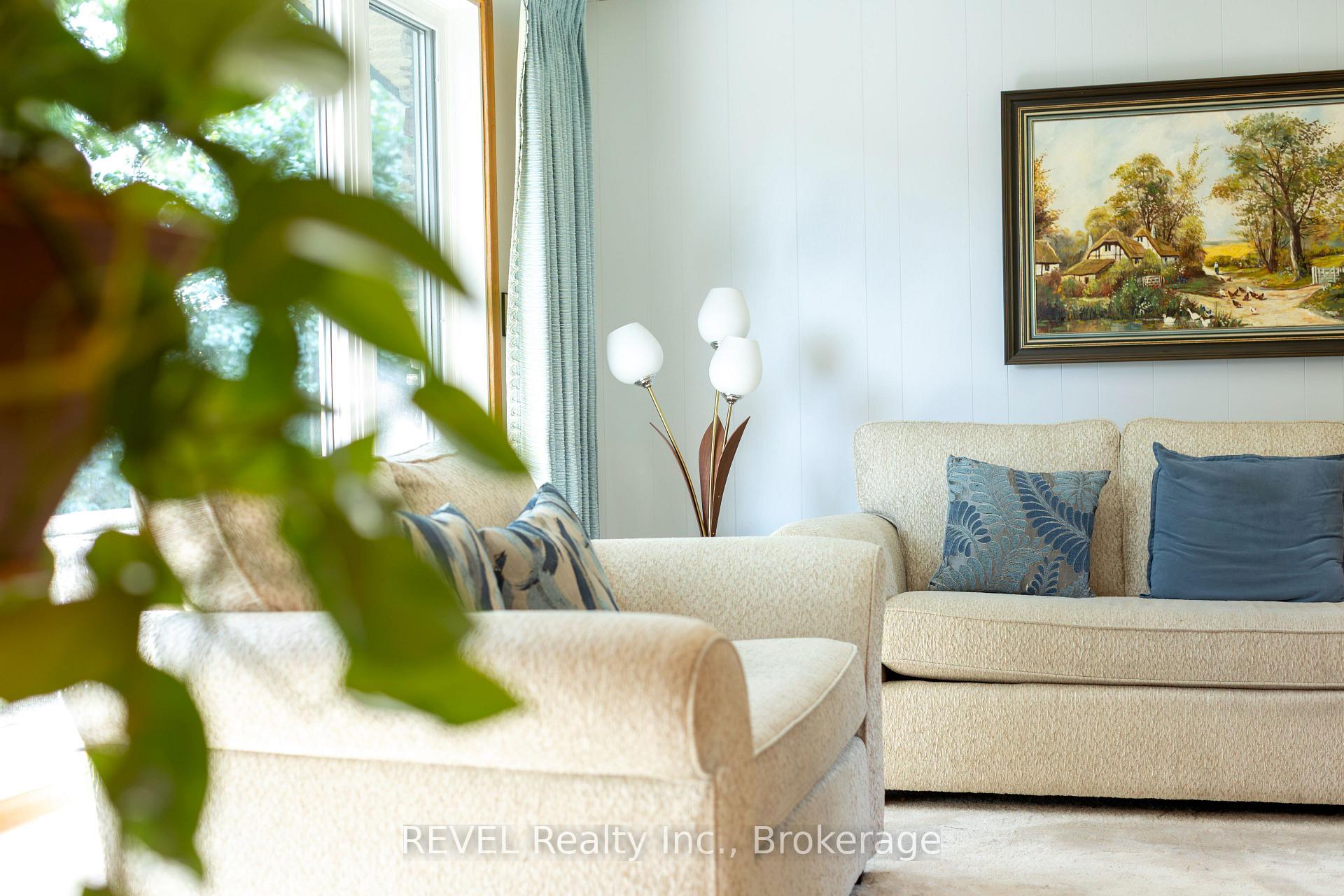 Photo 12 of 7 Glenayr Place, St. Catharines, Glendale/Glenridge — HOMEH