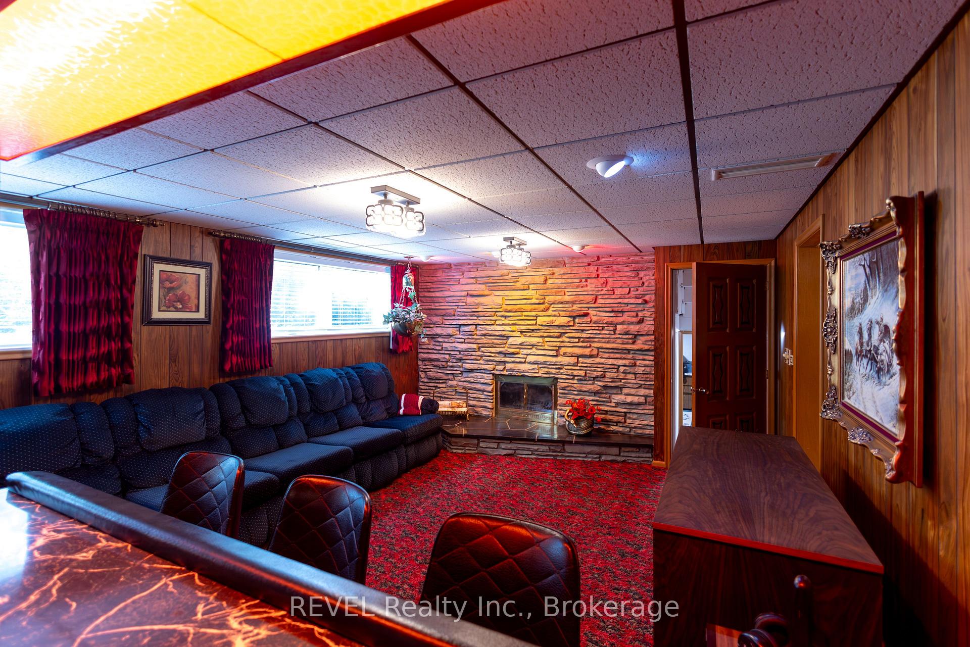 Photo 36 of 7 Glenayr Place, St. Catharines, Glendale/Glenridge — HOMEH