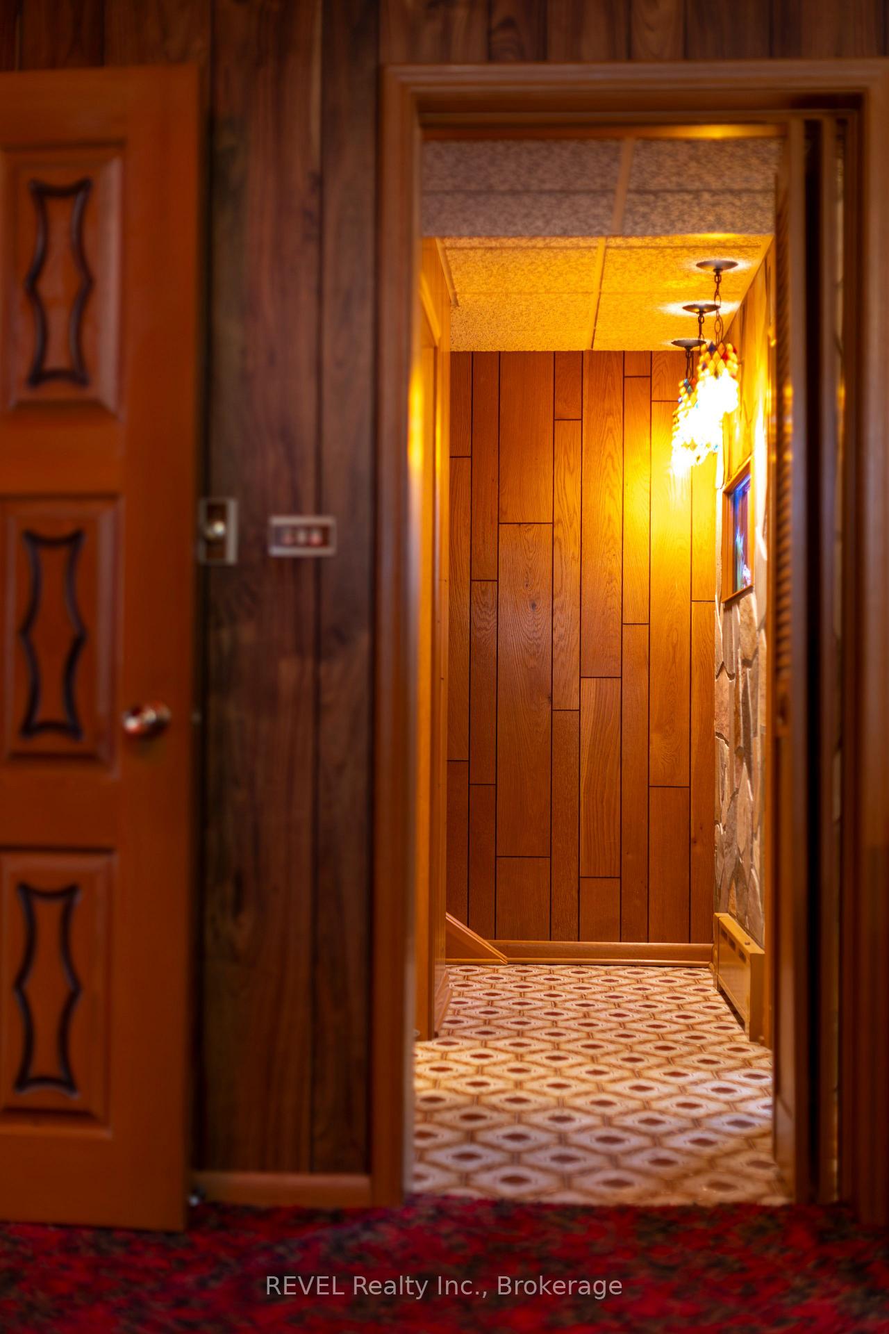 Photo 37 of 7 Glenayr Place, St. Catharines, Glendale/Glenridge — HOMEH