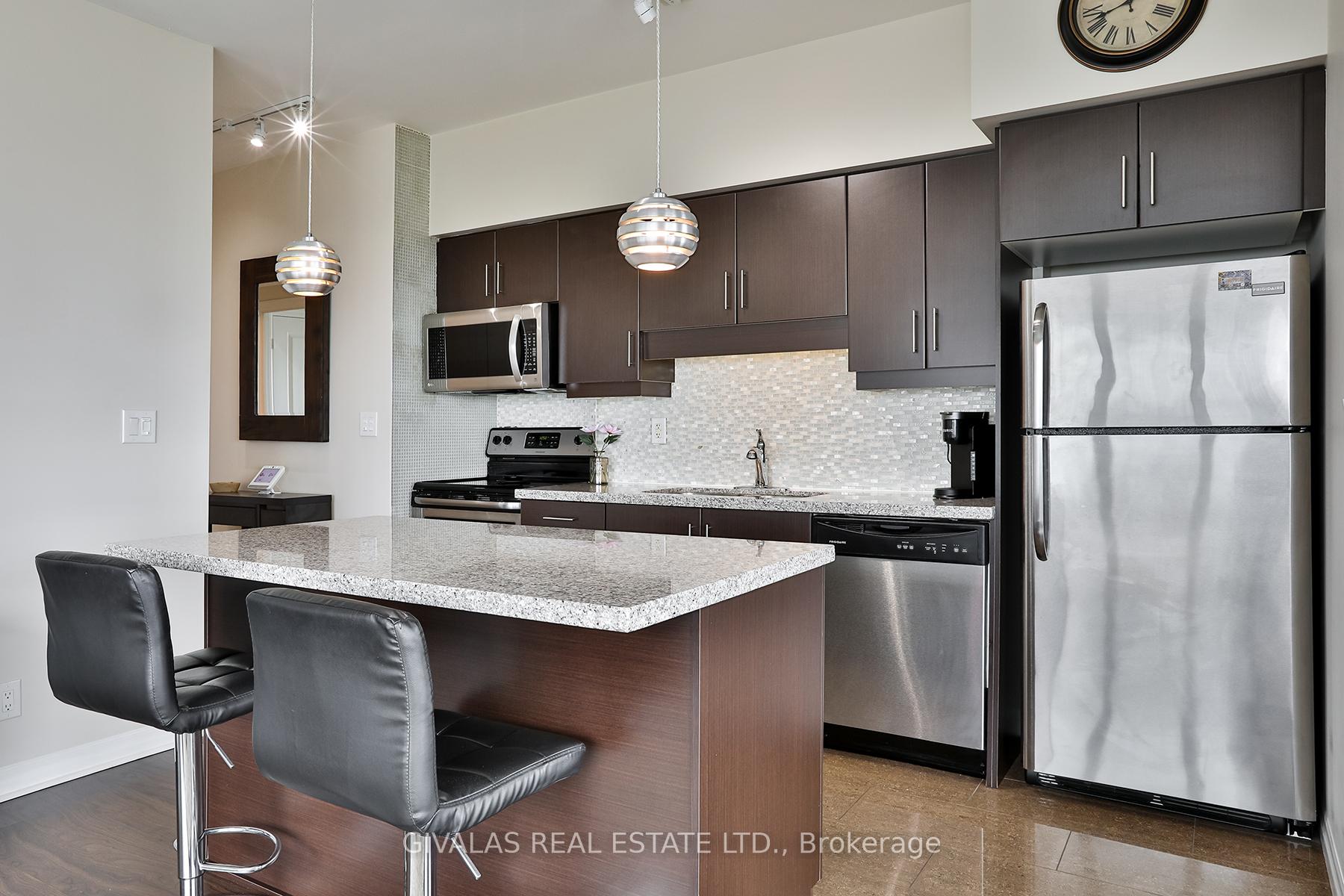 Photo 15 of Unit 2110, 30 Herons Hill Way, North York, Henry Farm — HOMEH