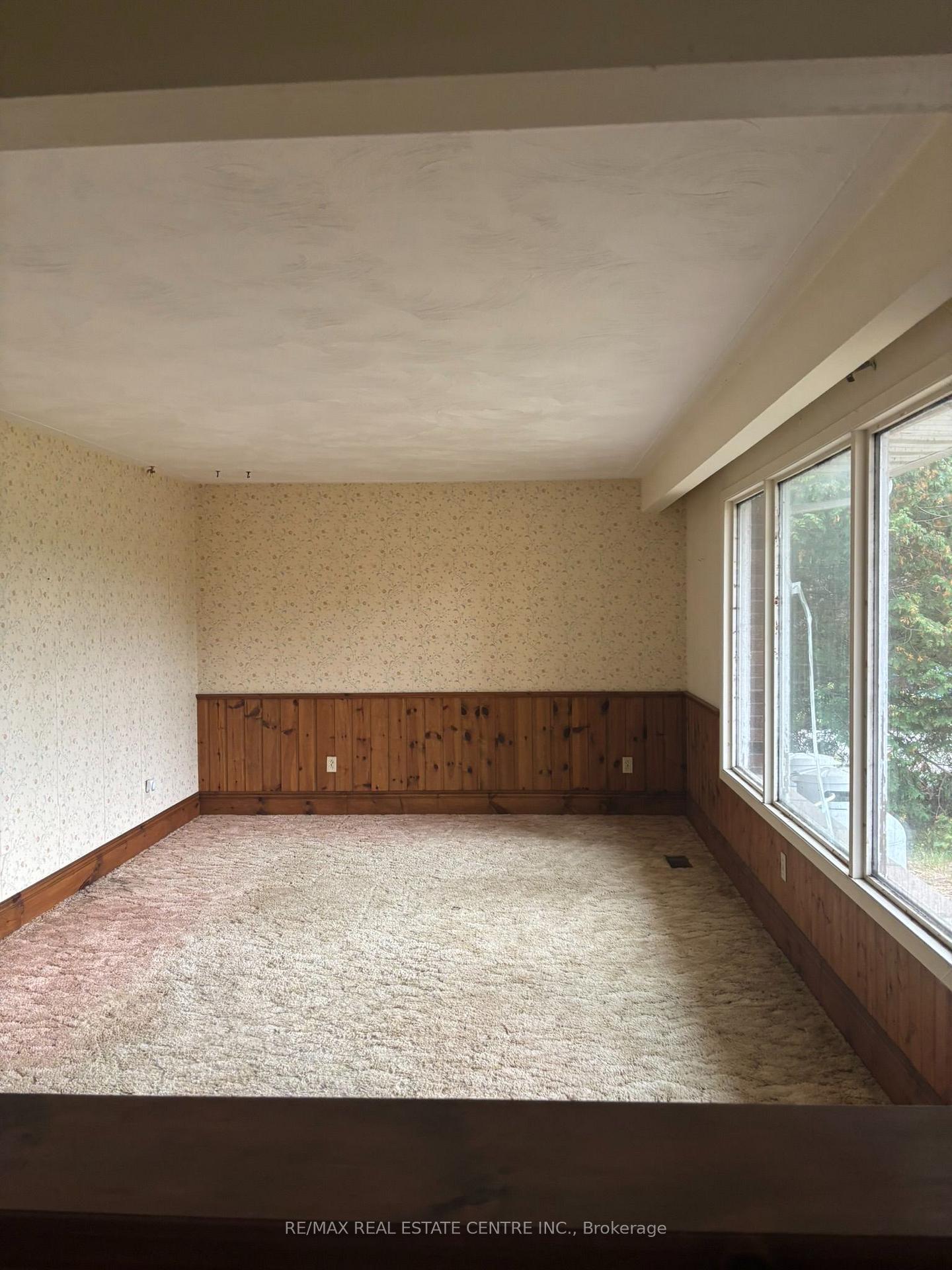Photo 8 of 14273 4th Line, Halton Hills, Rural Halton Hills — HOMEH