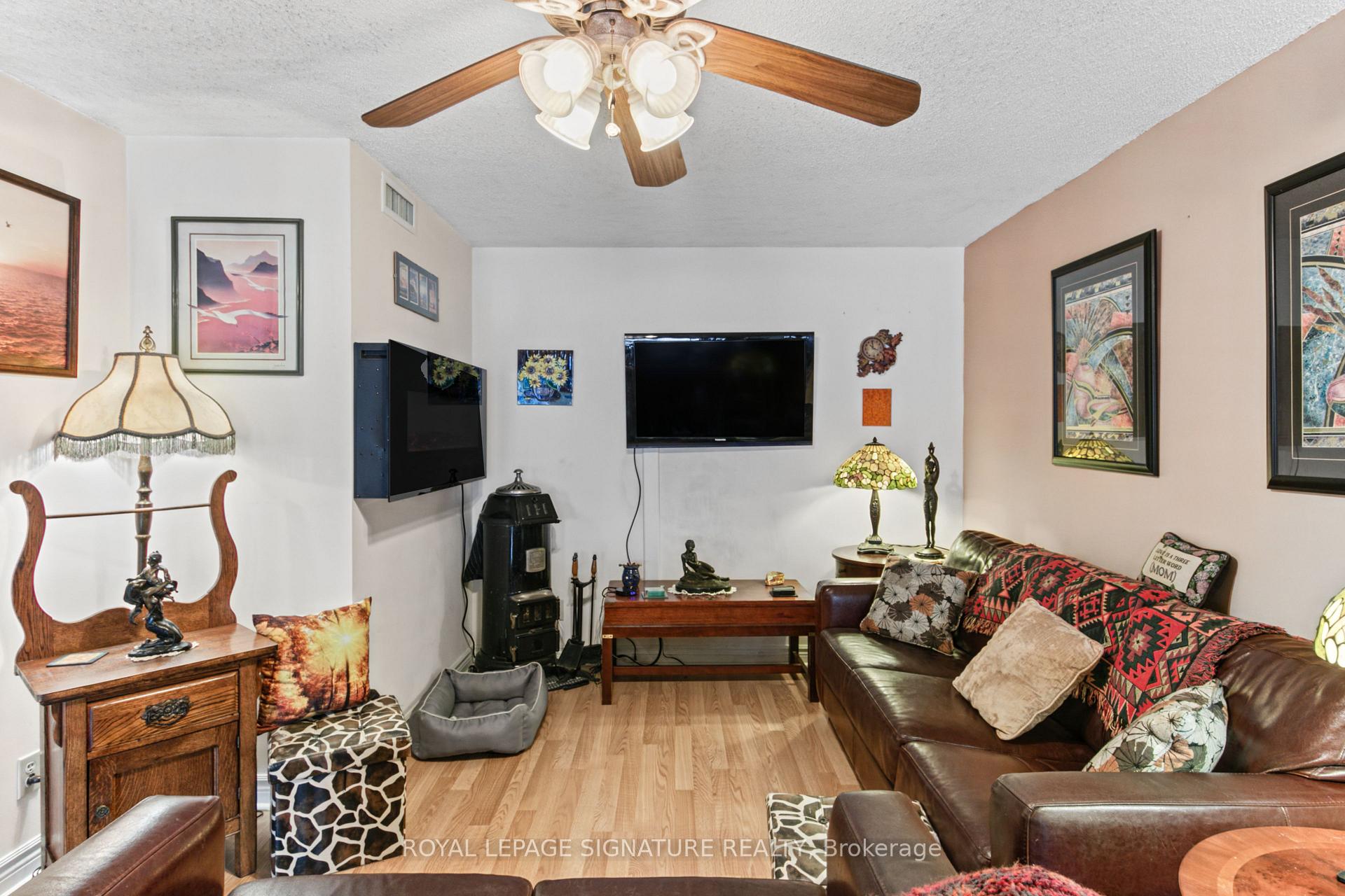 Photo 10 of Unit 722, 65 Scadding Avenue, Toronto, Waterfront Communities — HOMEH