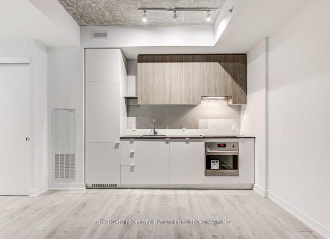 Photo 8 of Unit 228, 161 Roehampton Avenue, Toronto, Mount Pleasant West — HOMEH