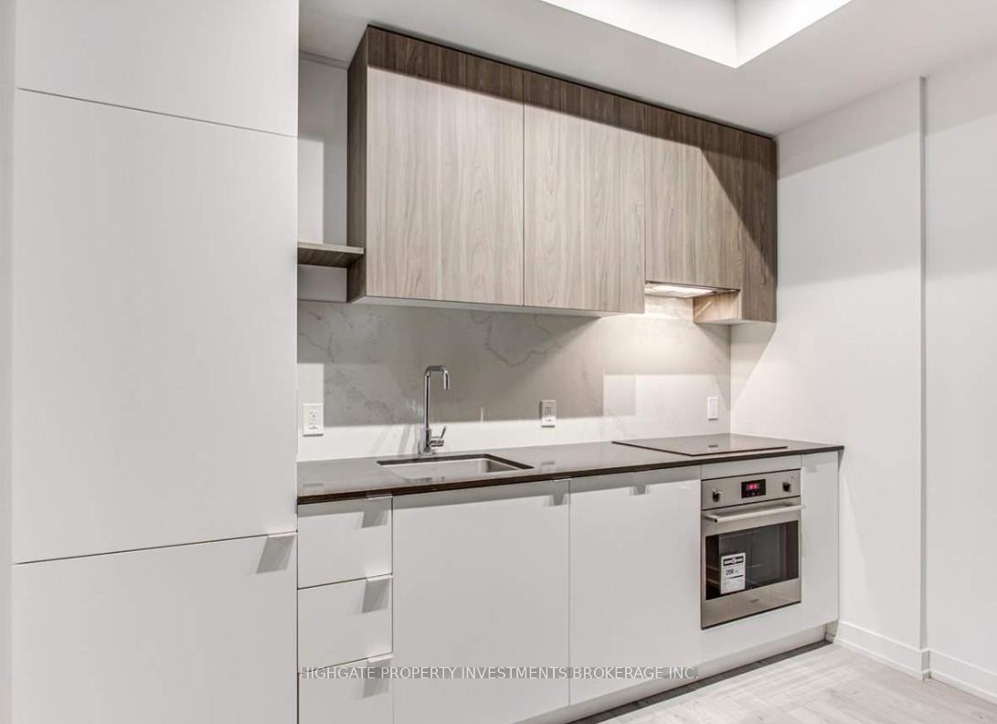 Photo 9 of Unit 228, 161 Roehampton Avenue, Toronto, Mount Pleasant West — HOMEH