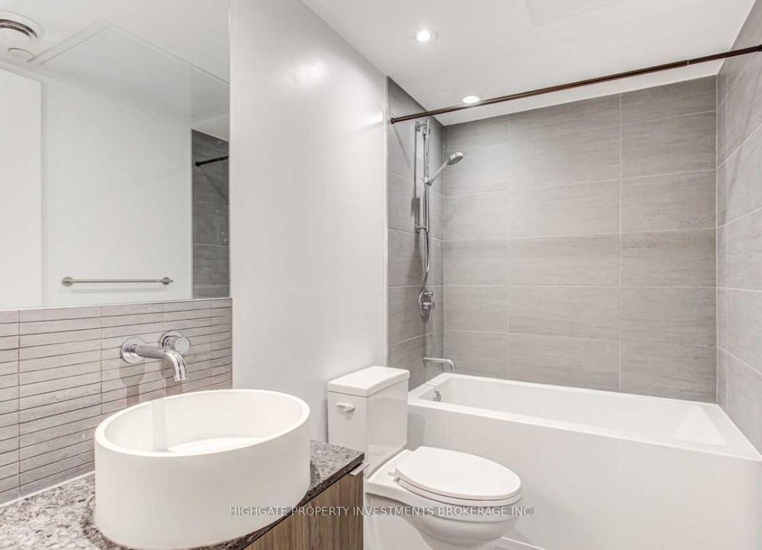 Photo 10 of Unit 228, 161 Roehampton Avenue, Toronto, Mount Pleasant West — HOMEH
