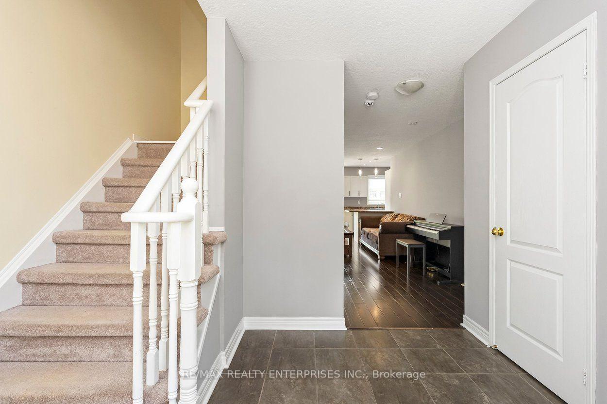 Photo 6 of 2248 Seton Crescent, Burlington, Orchard — HOMEH