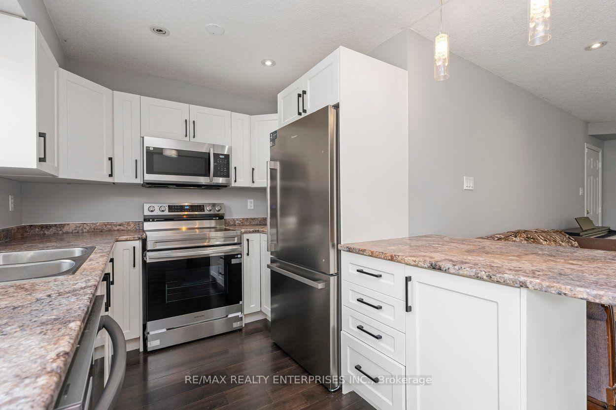 Photo 15 of 2248 Seton Crescent, Burlington, Orchard — HOMEH