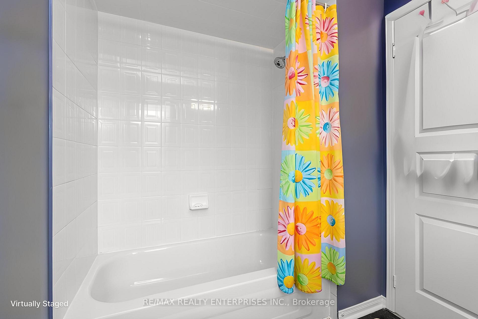 Photo 23 of 2248 Seton Crescent, Burlington, Orchard — HOMEH