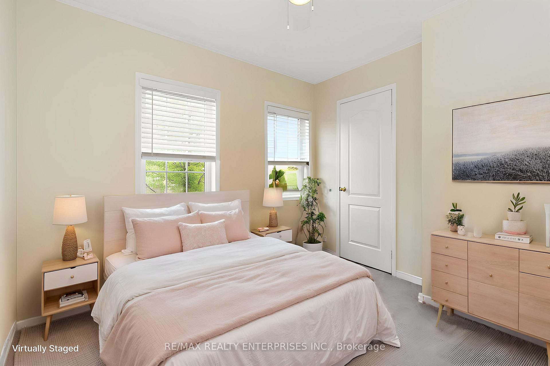 Photo 25 of 2248 Seton Crescent, Burlington, Orchard — HOMEH