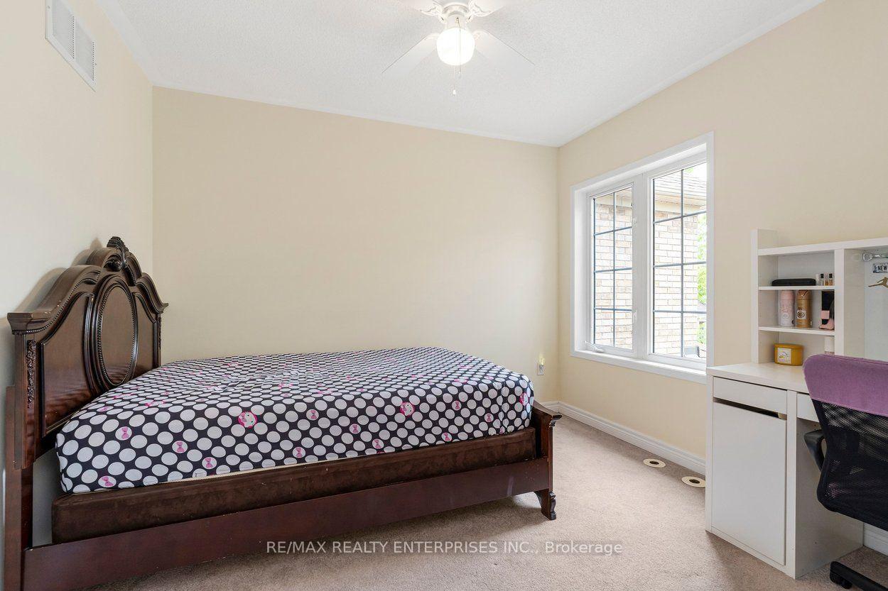 Photo 26 of 2248 Seton Crescent, Burlington, Orchard — HOMEH