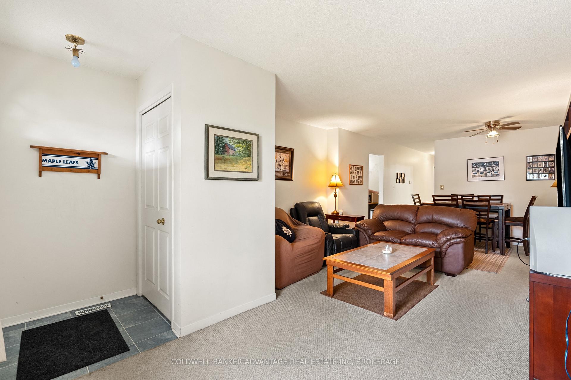 Photo 6 of 18 Joshua Court, Welland, Broadway — HOMEH