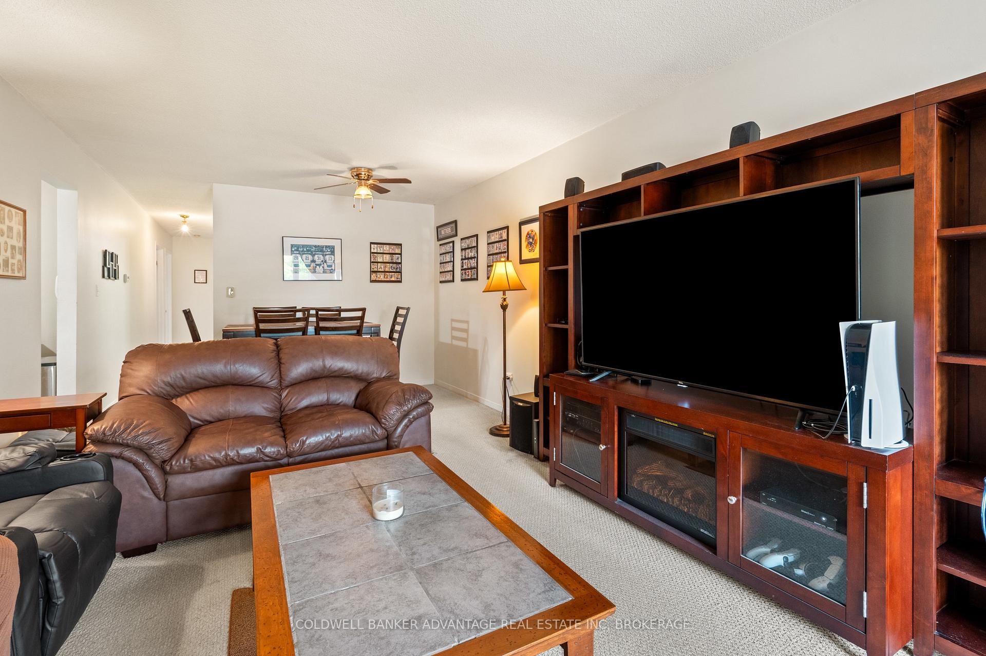 Photo 7 of 18 Joshua Court, Welland, Broadway — HOMEH