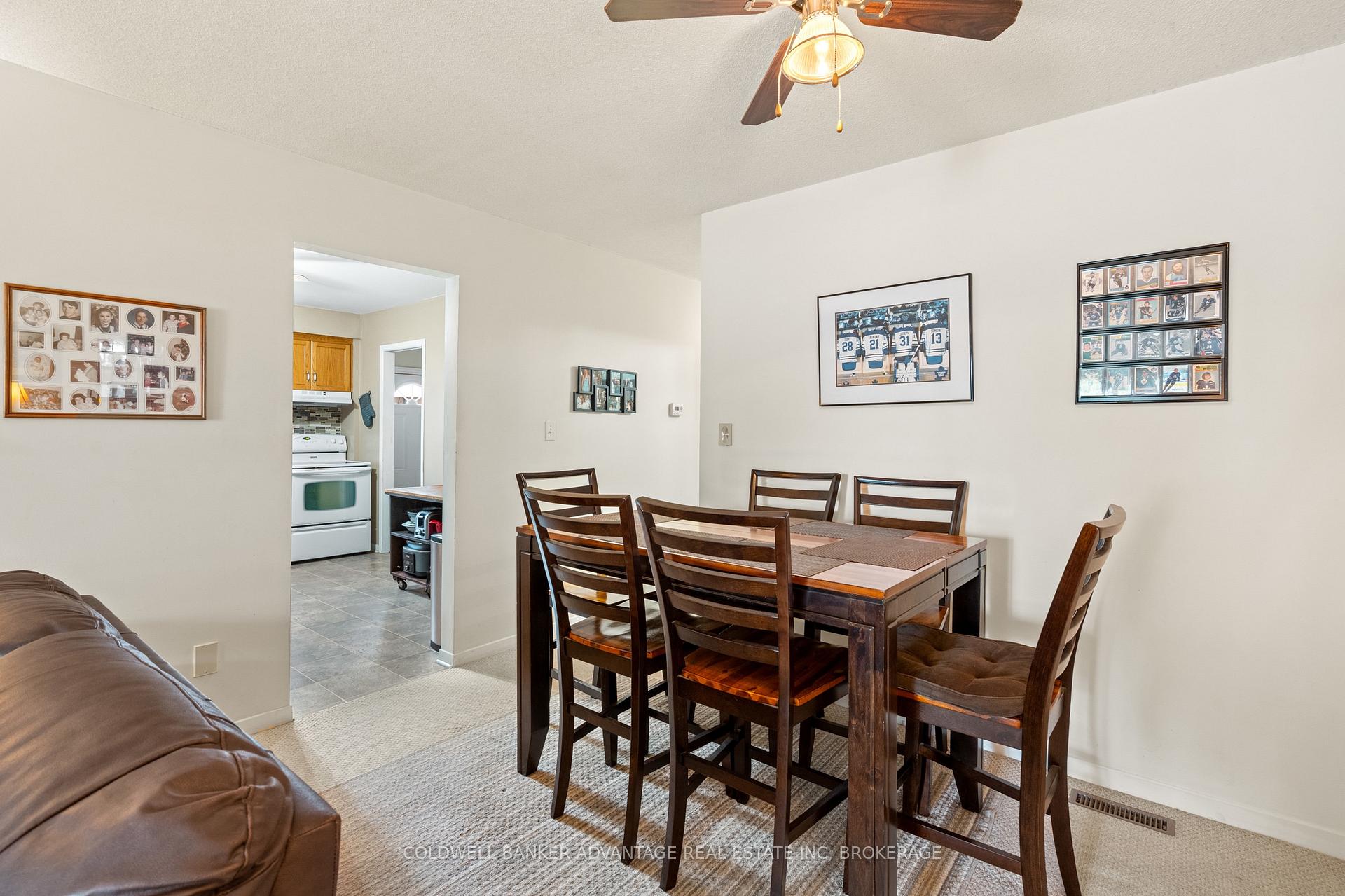 Photo 11 of 18 Joshua Court, Welland, Broadway — HOMEH
