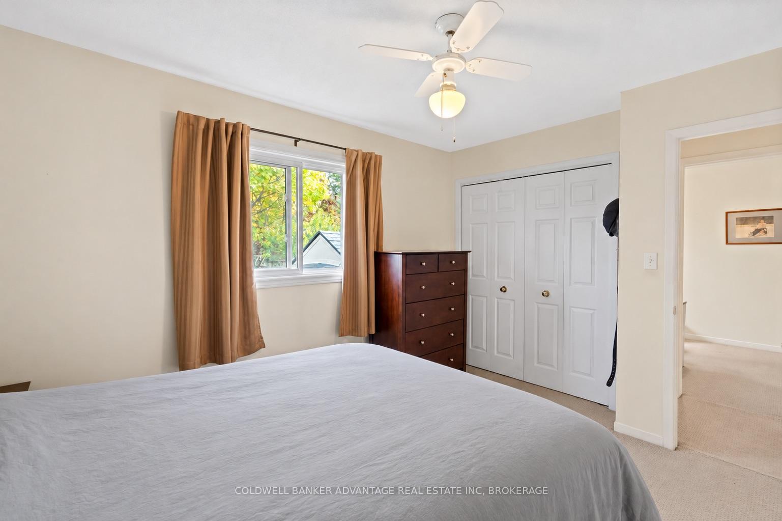 Photo 20 of 18 Joshua Court, Welland, Broadway — HOMEH