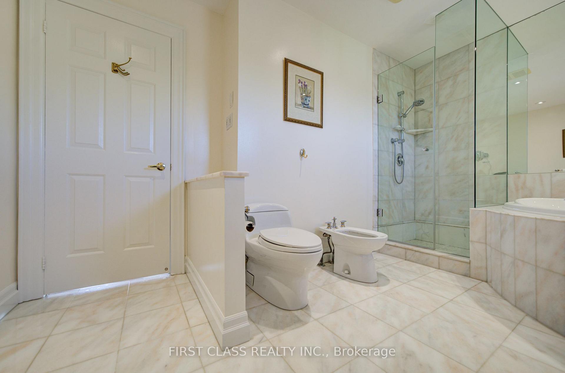 Photo 28 of 54 Magpie Crescent, North York, St. Andrew-Windfields — HOMEH