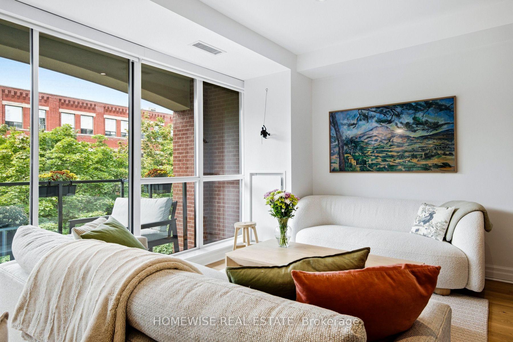 Photo 8 of Unit 403, 11 Soho Street, Toronto, Waterfront Communities — HOMEH