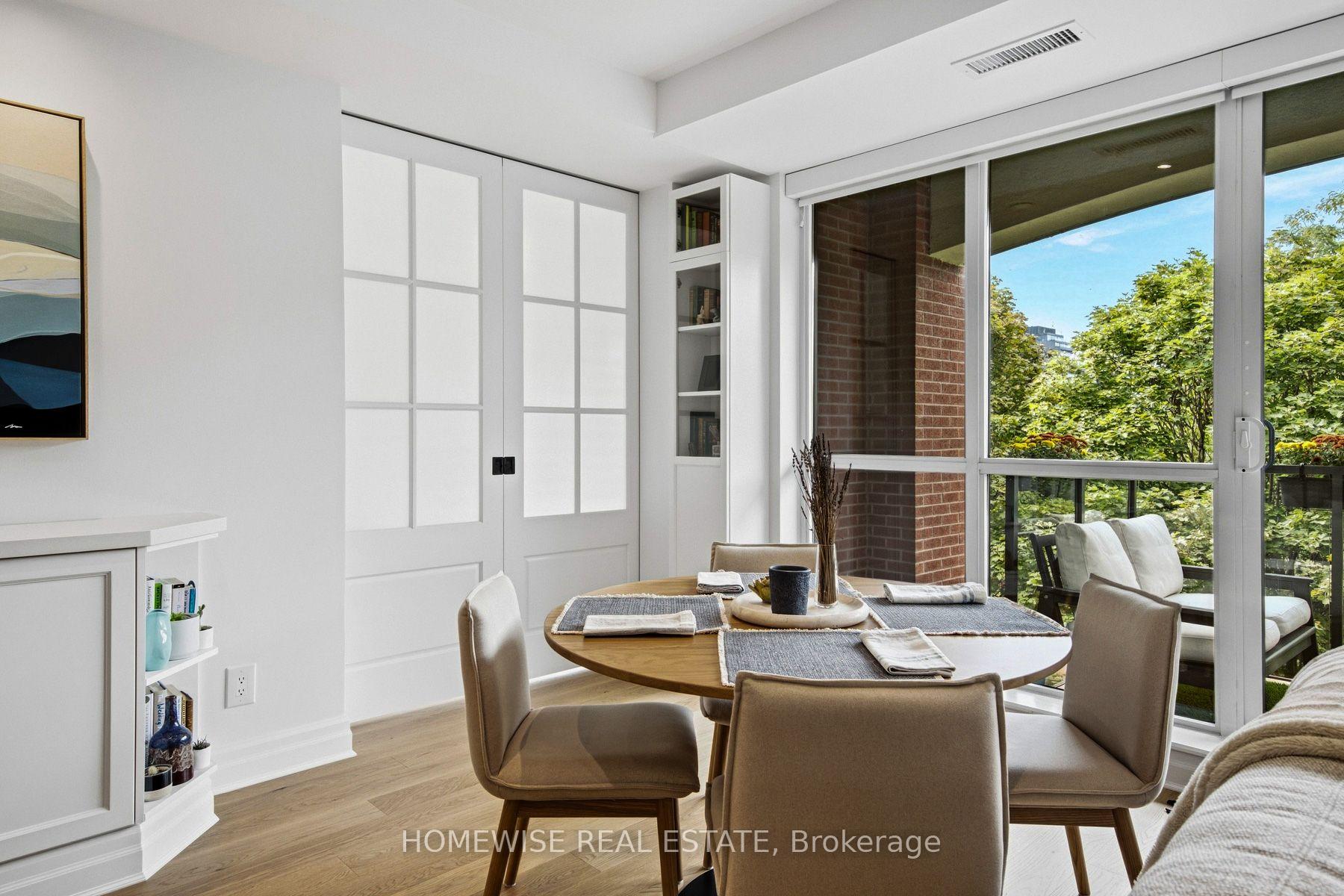 Photo 13 of Unit 403, 11 Soho Street, Toronto, Waterfront Communities — HOMEH