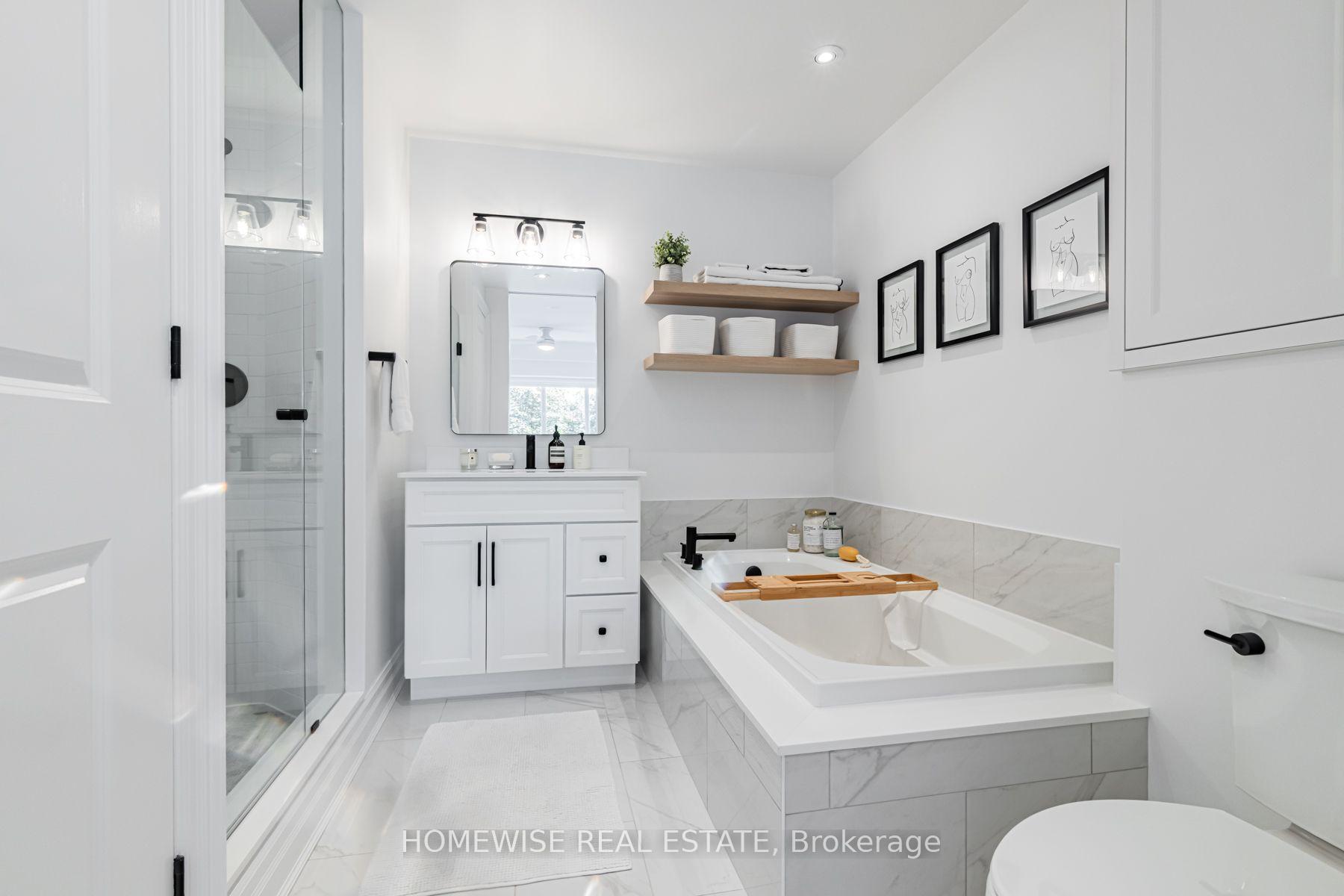 Photo 15 of Unit 403, 11 Soho Street, Toronto, Waterfront Communities — HOMEH