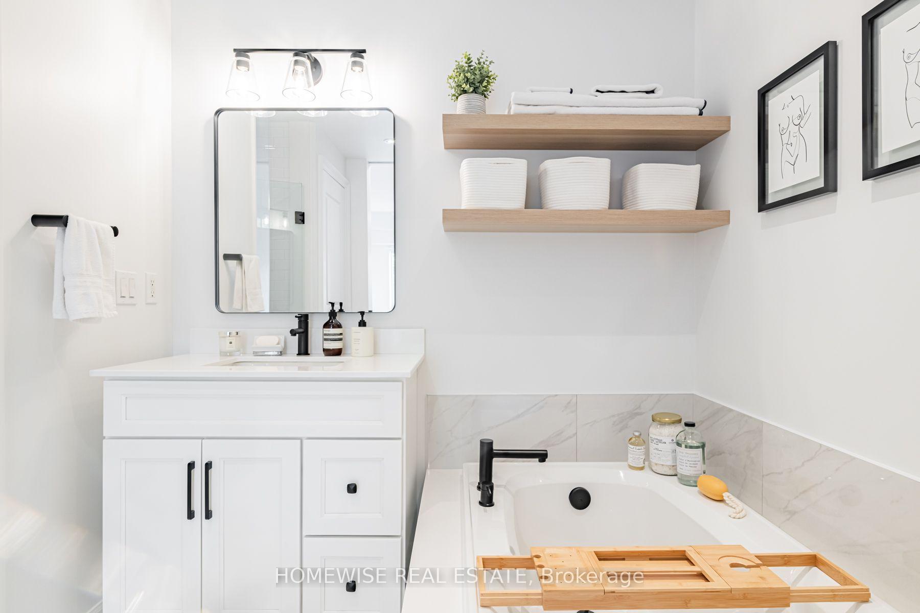Photo 17 of Unit 403, 11 Soho Street, Toronto, Waterfront Communities — HOMEH