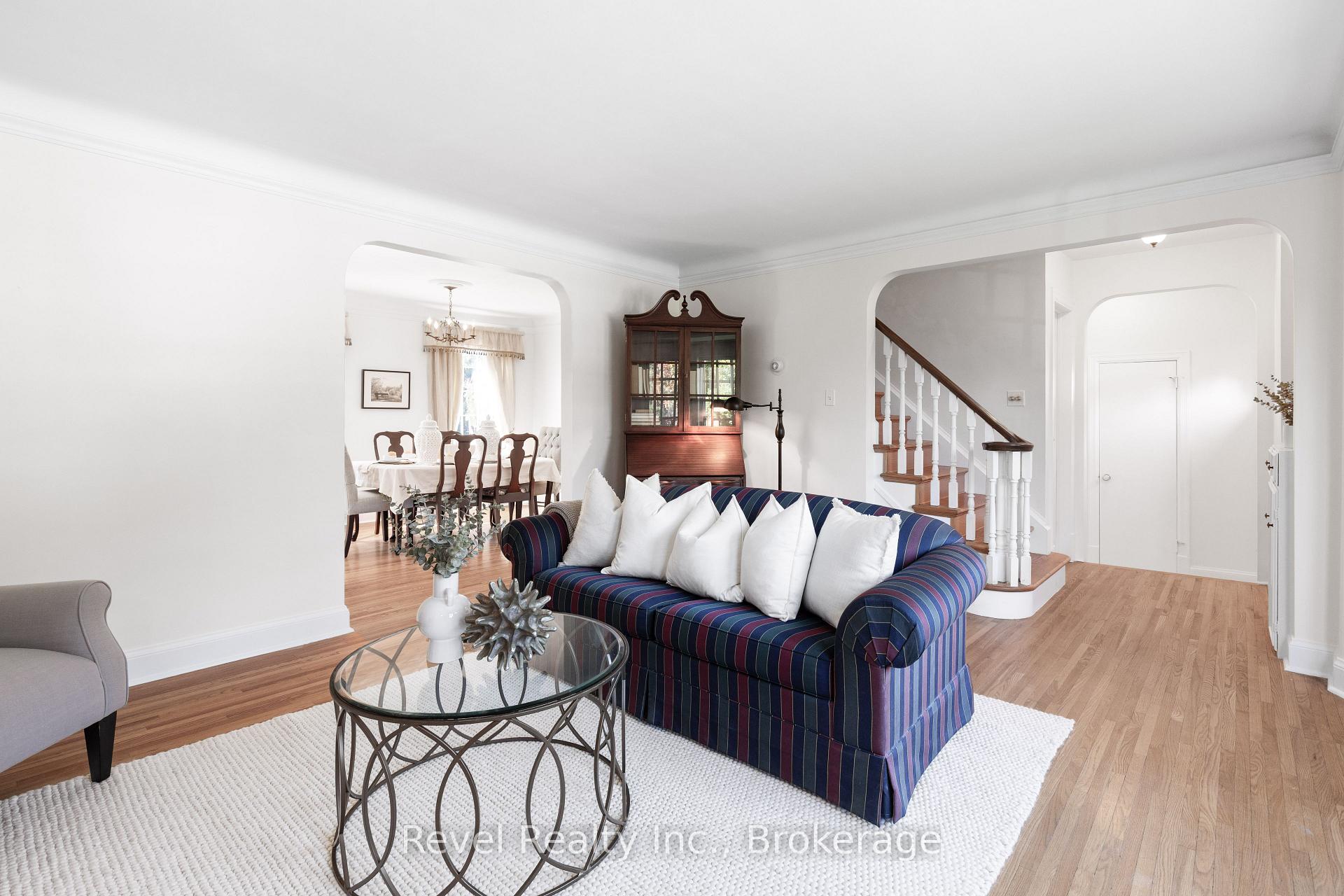 Photo 8 of 13 Sylvan Crescent, Kawartha Lakes, Lindsay — HOMEH