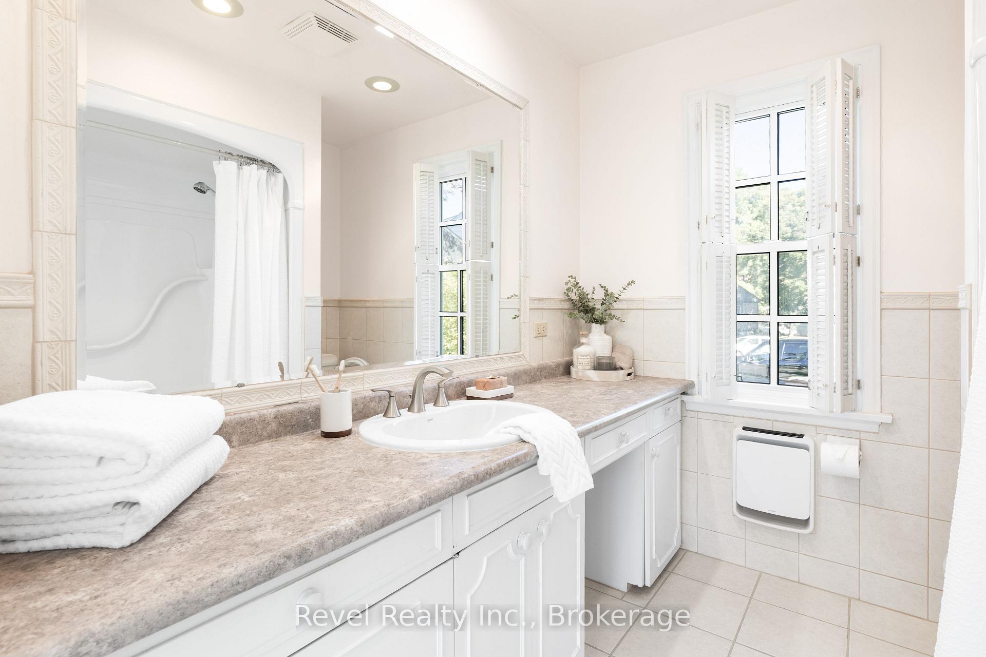 Photo 20 of 13 Sylvan Crescent, Kawartha Lakes, Lindsay — HOMEH