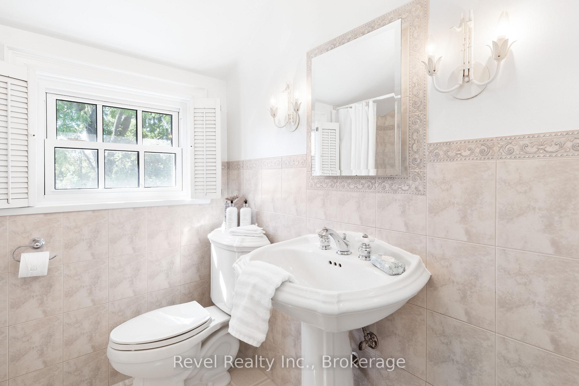 Photo 21 of 13 Sylvan Crescent, Kawartha Lakes, Lindsay — HOMEH