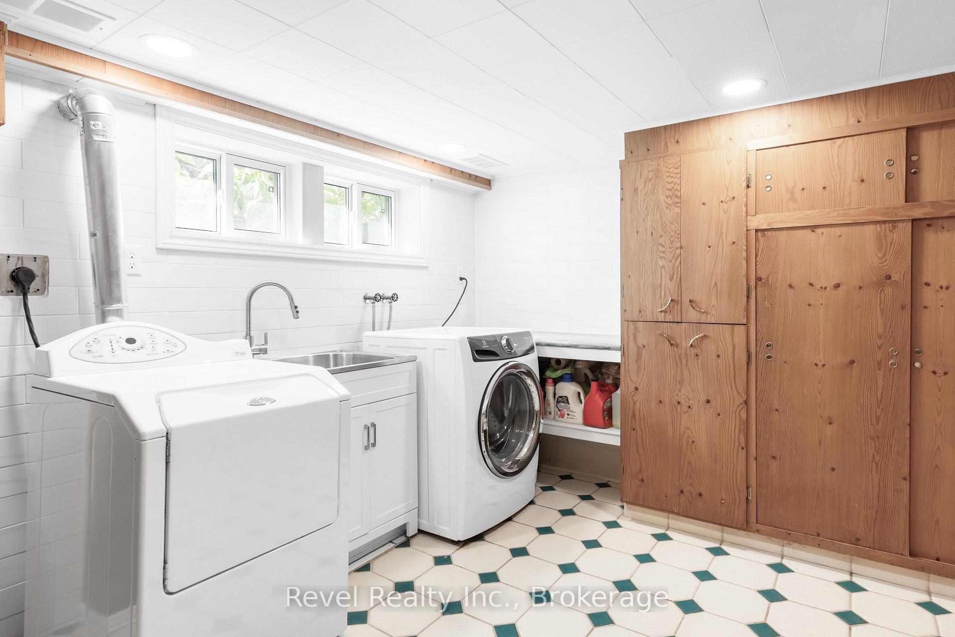 Photo 36 of 13 Sylvan Crescent, Kawartha Lakes, Lindsay — HOMEH