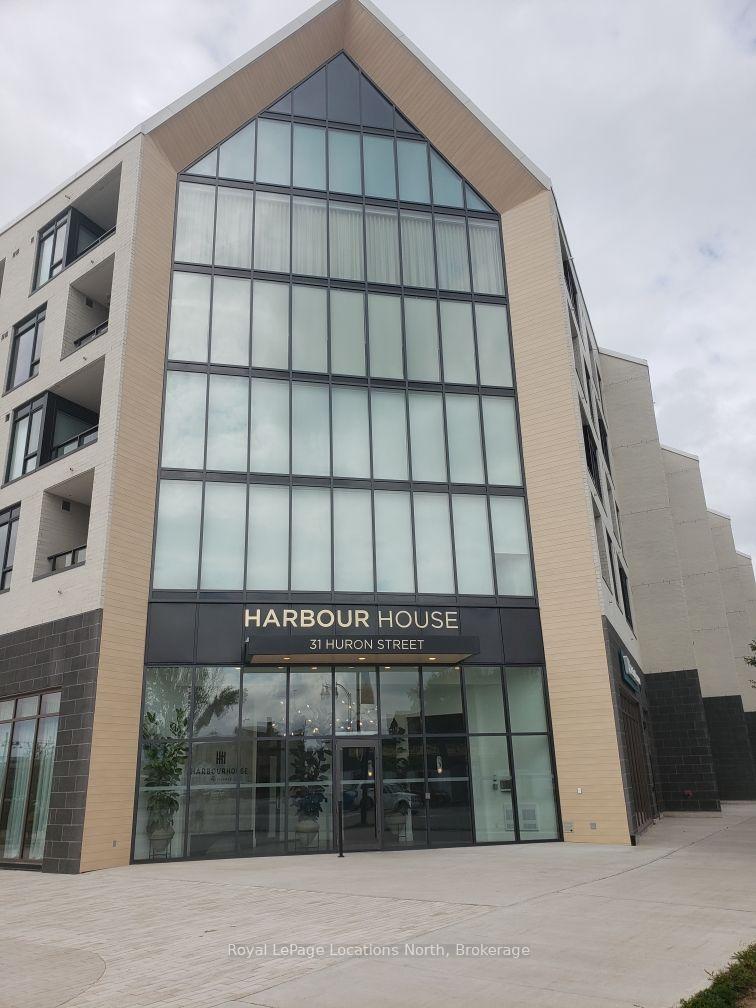 Photo of Unit #403, 31 Huron Street