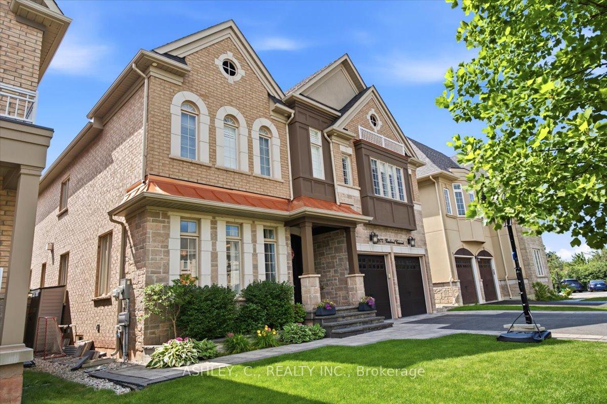 Photo 2 of 2177 Vineland Crescent, Oakville, River Oaks — HOMEH