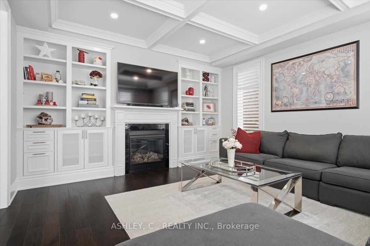Photo 6 of 2177 Vineland Crescent, Oakville, River Oaks — HOMEH