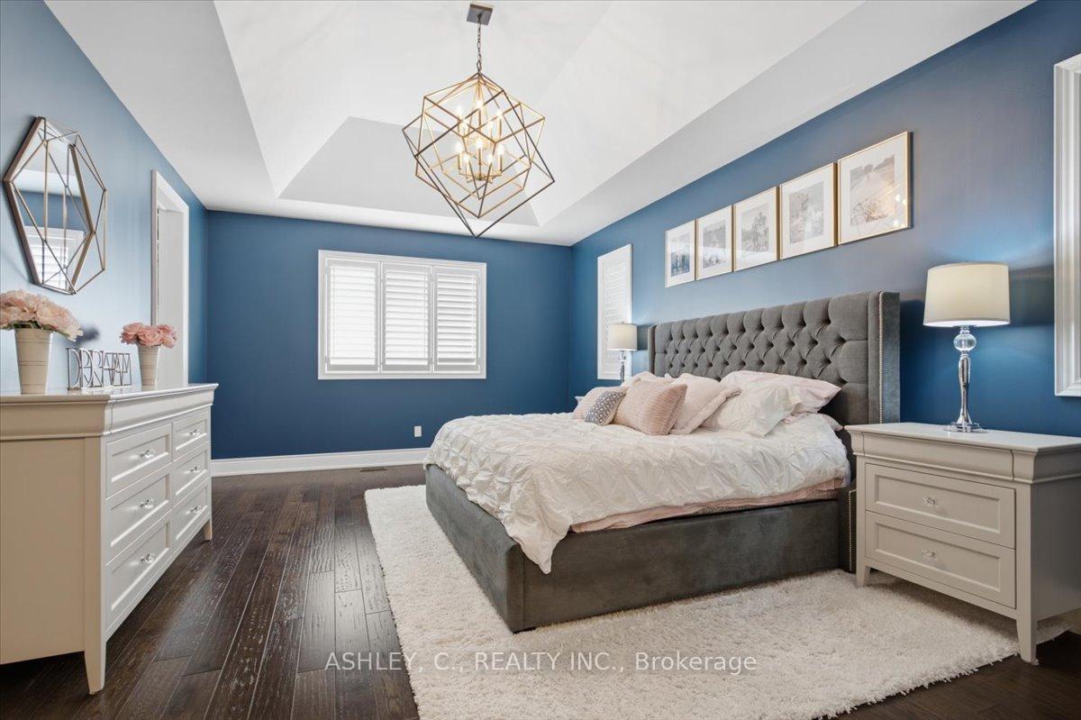Photo 22 of 2177 Vineland Crescent, Oakville, River Oaks — HOMEH