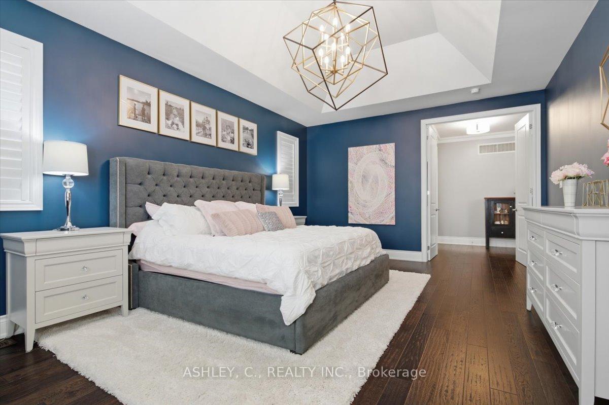 Photo 23 of 2177 Vineland Crescent, Oakville, River Oaks — HOMEH