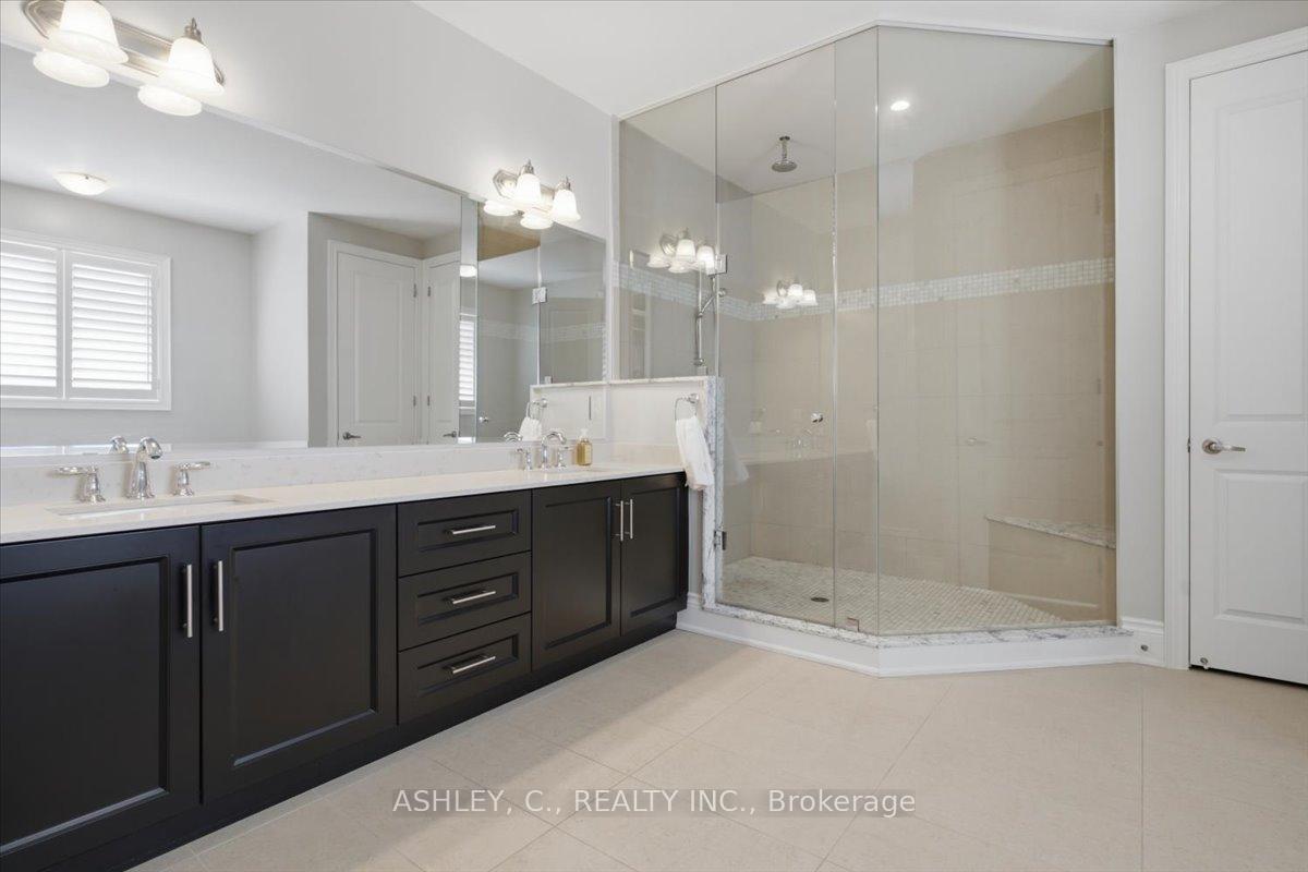 Photo 26 of 2177 Vineland Crescent, Oakville, River Oaks — HOMEH