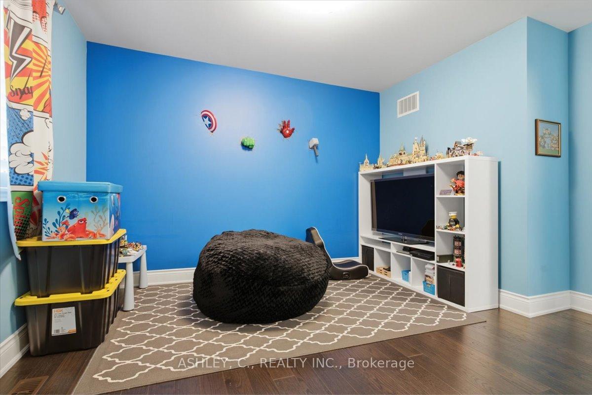 Photo 33 of 2177 Vineland Crescent, Oakville, River Oaks — HOMEH