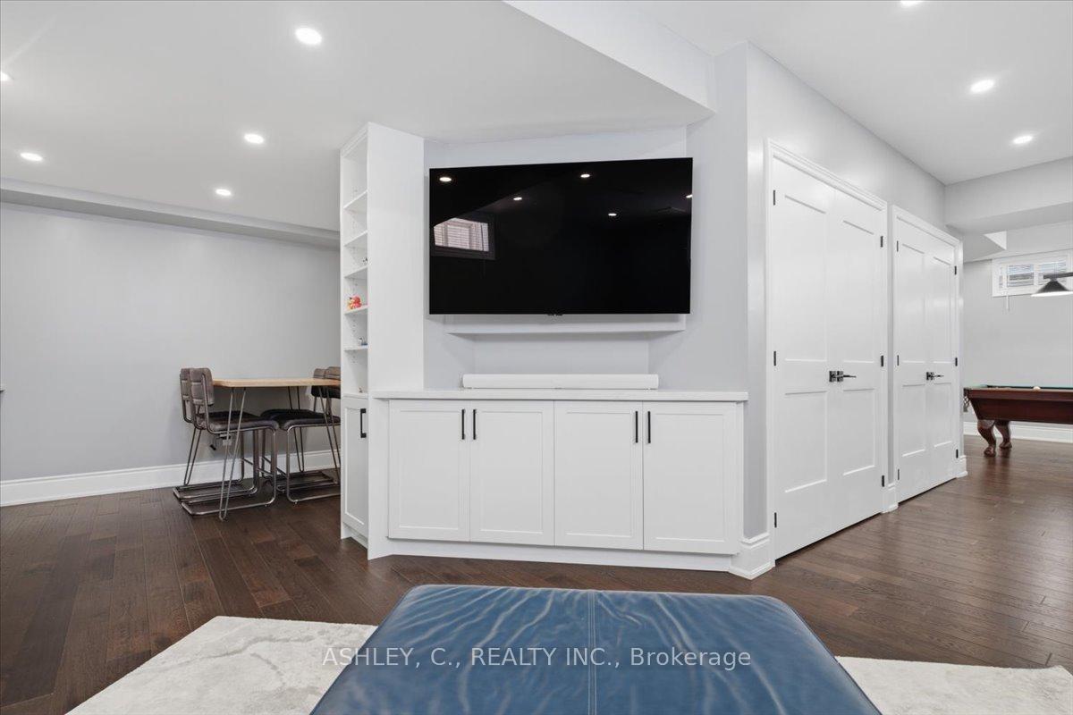Photo 37 of 2177 Vineland Crescent, Oakville, River Oaks — HOMEH
