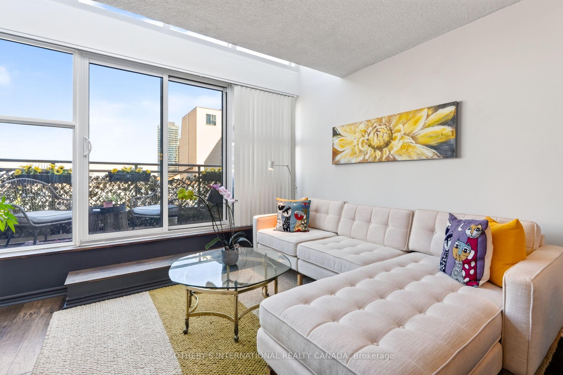 Photo 8 of Unit 907, 222 The Esplanade, Toronto, Waterfront Communities — HOMEH
