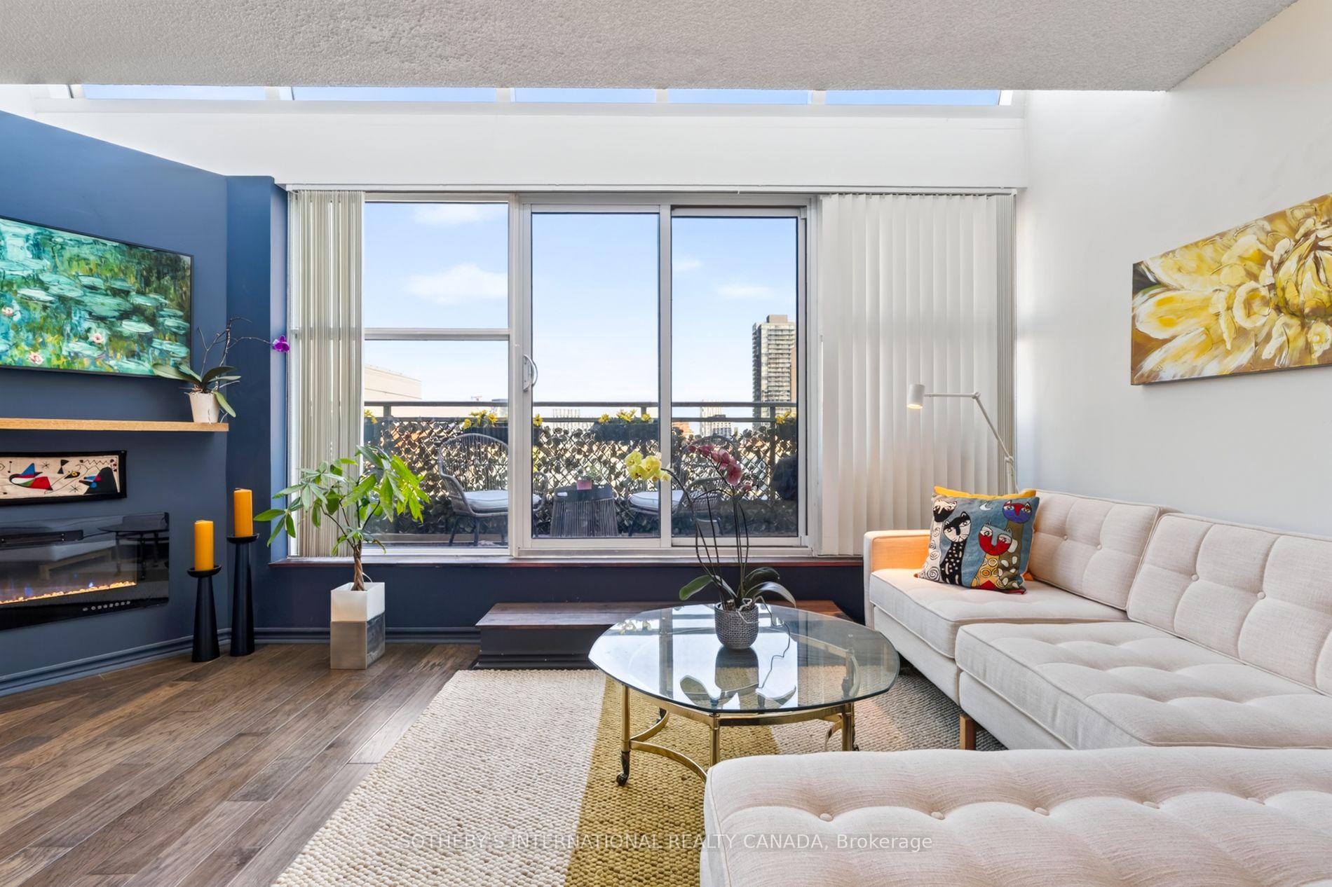 Photo 9 of Unit 907, 222 The Esplanade, Toronto, Waterfront Communities — HOMEH
